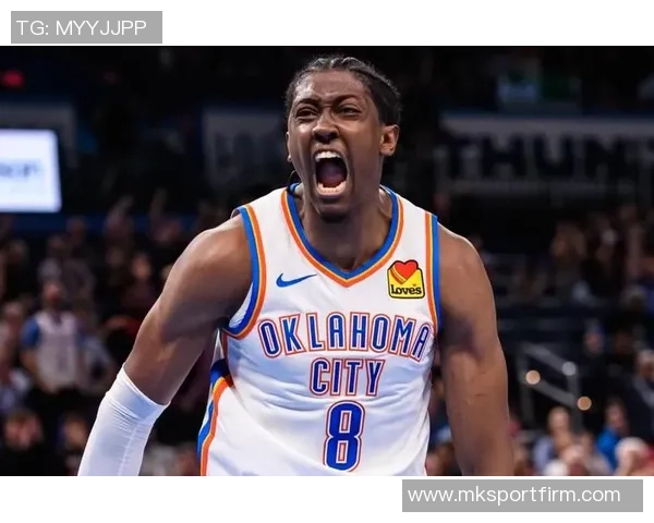 他以2米36的惊人高度轻松扣篮创下美国大学篮球历史新纪录