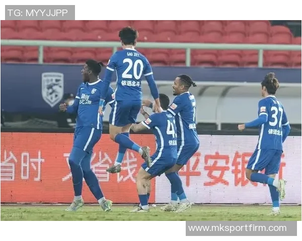 中超联赛第30轮精彩对决即将开启武汉三镇迎战山东泰山全力争胜