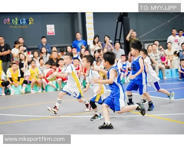 杨瀚森谈自信在篮球中的重要性只有勇敢才能打出好成绩