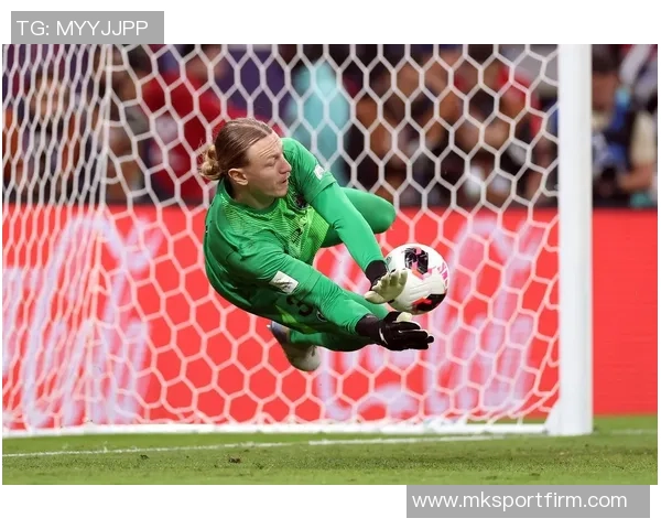 扑点神勇萨福诺夫助巴黎两战点球大战成功扑出六球展现实力