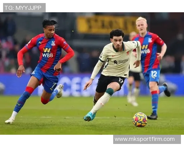 凯恩近两个赛季热区变化分析：上赛季专注禁区本赛季活动范围显著扩大